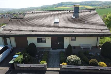 Haus zum Kaufen in Bebra- Breitenbach 365.000,00 € 250 m²