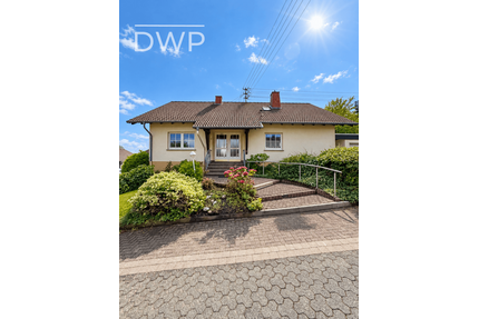 Haus zum Kaufen in Meudt 290.000,00 € 190.74 m²