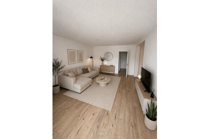 Große 3 Zimmer Wohnung mit Balkon, Aufzug und viel Potenzial in zentraler Lage von Fürth