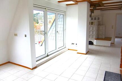 Moderne Nichtraucher Wohnung 3,5Zimmer, Loggia, Balkon,Kachelofen - Oberzent