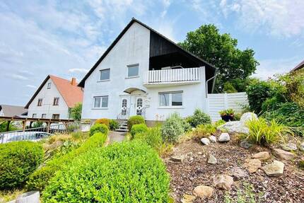 Kirkel-Altstadt: 2 Fam. Haus in toller Lage