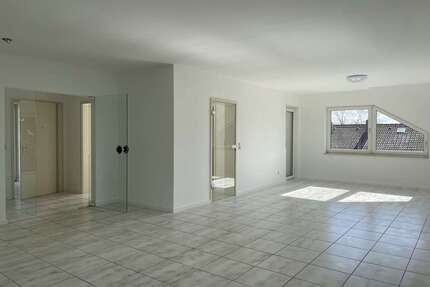 Wohnung zum Mieten in Kaiserslautern 1.700,00 € 196 m²