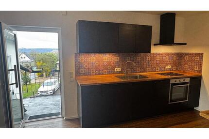 Schöne 2-Zimmer Wohnung mit moderner Küche & Balkon zu vermieten - Rittersdorf