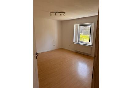 Preiswerte 2-Zimmer Wohnung im Zentrum von Mengkofen - Kumhausen