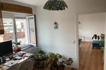 Biete 4 Zimmer Wohnung in Stuttgart gegen 2-3 Zimmer in Berlin