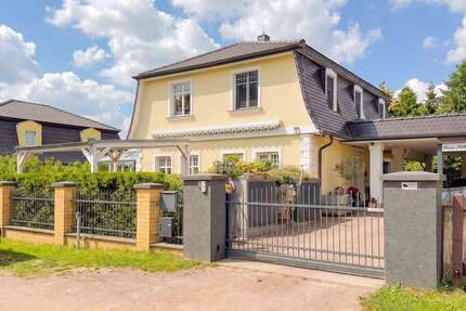 Haus zum Kaufen in Falkensee 359.000,00 € 210 m²