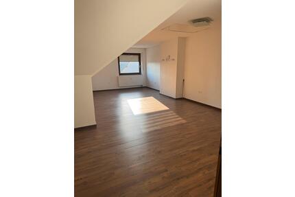 Helle Oberwohnung 95qm, Sackgassenlage zentral in Esterwegen