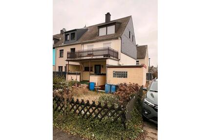 Reiheneckhaus m. sep. Garage u. Gartengrundstück in Trier-Pfalzel