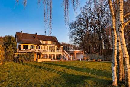 Haus zum Kaufen in Königswinter 990.000,00 € 315 m²