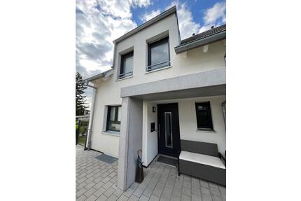 Schönes durchdachtes Reihenendhaus 79346 Königschaffhausen - Endingen am Kaiserstuhl