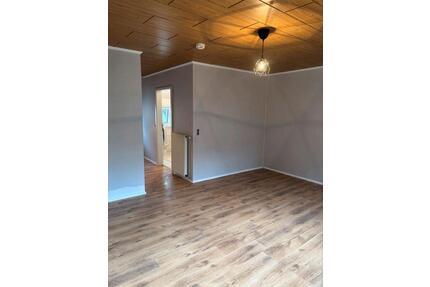 Attraktive 1–2-Zimmer-Wohnung in Weyer Villmar