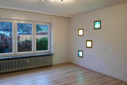 3 ZKB. 95 qm & Stellplatz, hell, modern u. ruhig gelegen - Freisen