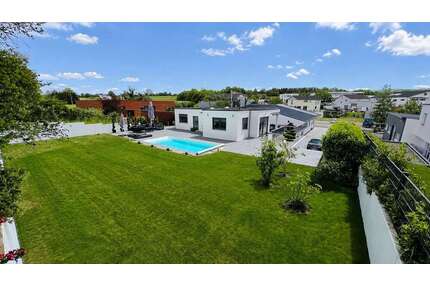 Haus zum Kaufen in Gomaringen 2.379.000,00 € 233 m²
