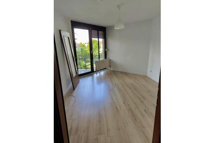 WG taugliche 2 Zimmer Wohnung in Kliniknähe Gießen - Wetzlar Altenberger Straße