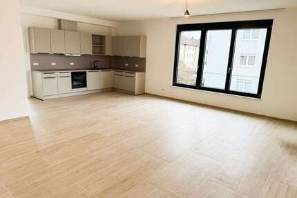Wohnung zum Mieten in Denkendorf 1.860,00 € 123.58 m²