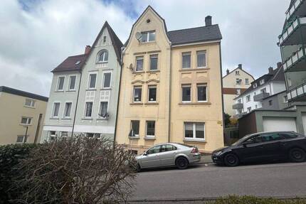 TOP-Modernisiertes 4-Familienhaus mit Balkonen und Garten im Stadtzentrum von Lüdenscheid…