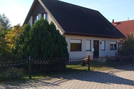 Solides Einfamilienhaus mit PV Anlage - Osternienburger Land