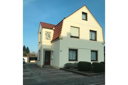 Erdgeschoss 3ZKB 90 m² Garage Carport Keller Garten Schuppen usw. - Oldenburg Bürgeresch