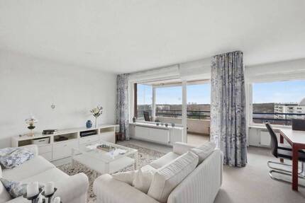 Attraktive 3-Zimmer-Eigentumswohnung in Reinbek mit Garage und Loggia