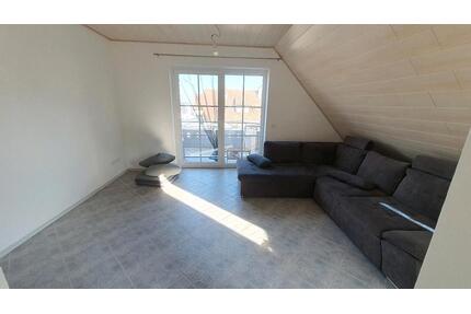 Dachgeschosswohnung, 3 Zimmer - 1.000,00&nbsp;EUR Kaltmiete, ca.&nbsp; 80,00&nbsp;m&sup2; in Wettenberg (PLZ: 35435)