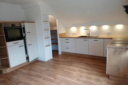 Wohnung 3,5 Zimmer zur Miete - 800,00&nbsp;EUR Kaltmiete, ca.&nbsp; 100,00&nbsp;m&sup2; in Kettershausen (PLZ: 86498)