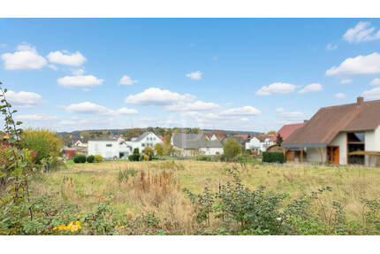 Baugrundstück in begehrter Wohnlage zur Einzelbebauung oder zur Bebauung mit zwei Häusern - Neu-Anspach / Westerfeld