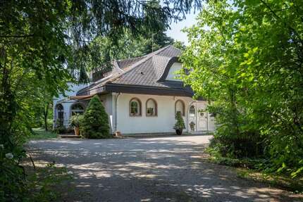 Haus zum Kaufen in Ensdorf 549.000,00 € 322 m²
