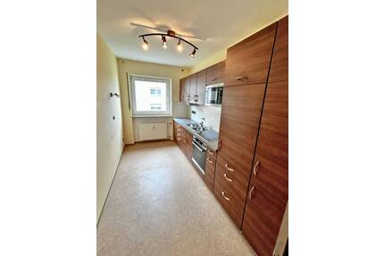 -REDUZIERT- Herzo, Großzügige 3-Zimmer-Wohnung, Loggia, Stellplatz, zentral, ruhig - Herzogenaurach