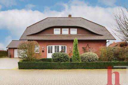 Gepflegtes Wohnhaus mit Doppelgarage auf einem Erbbaugrundstück in Lohne - Lohne (Oldenburg)