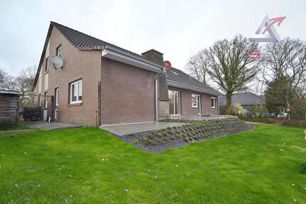 Renovierte Erdgeschosswohnung - 900,00&nbsp;EUR Kaltmiete, ca.&nbsp; 173,00&nbsp;m&sup2; in Uplengen (PLZ: 26670)