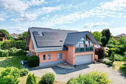 *Hochwertig und massiv gebautes Architektenhaus in Höhenlage von Dresden-Gönnsdorf*