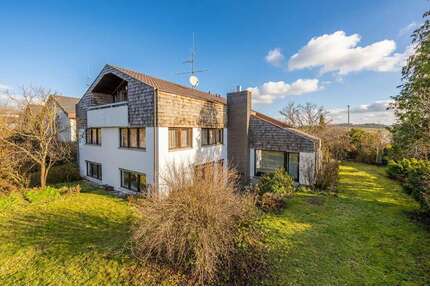 Haus zum Kaufen in Nürtingen 775.000,00 € 282.59 m²