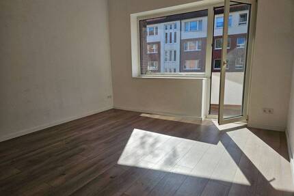 Kurzfristiger Bezug oder Vermietung wäre mgl. - renovierte 2 Zimmer - Wohnung in Eilbek - Hamburg Hamm