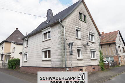 Freistehendes Einfamilienhaus mit pflegeleichtem Grundstück - Freirachdorf
