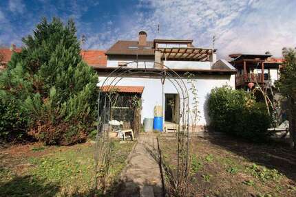 Haus zum Kaufen in Walldorf 568.000,00 € 239.6 m²