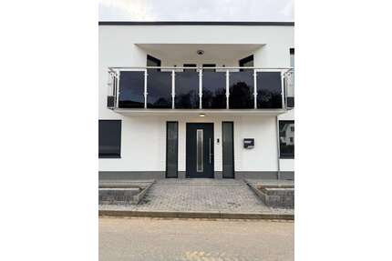 Haus zum Mieten in Warburg 2.050,00 € 230 m²