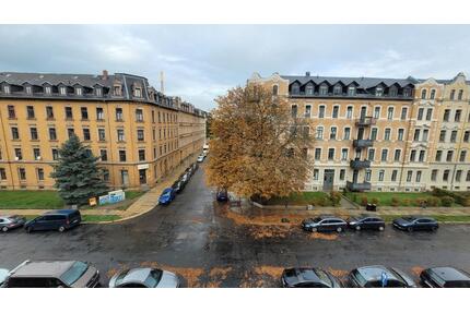 Schloßchemnitz * Moderne 2 Zimmer * Einbauküche * frei ab sofort