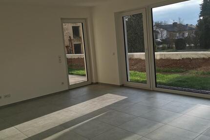 Ebene 2-Zi.-Wohnung in Bitburg - 886,00&nbsp;EUR Kaltmiete, ca.&nbsp; 77,00&nbsp;m&sup2; in Pronsfeld (PLZ: 54597)