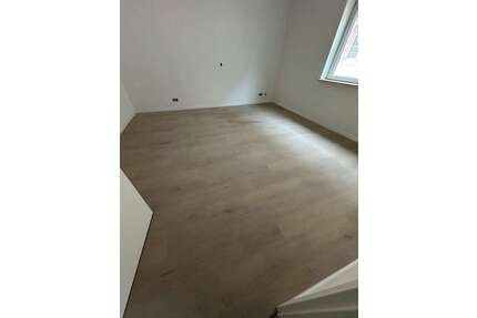 Wohnung zum Kaufen in Eichenbühl 79.000,00 € 220 m²