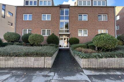 Bezugsfreie Dachgeschosswohnung mit Fußbodenheizung und TG-Stellplatz in Aachen-Vetschau