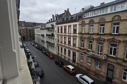 Top 3-ZKBW Altbau in Wiesbaden Mitte zu verkaufen