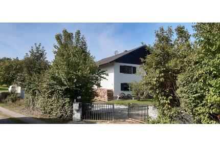 Einfamilienhaus - Platz für Hobbies - unverbaubare Aussicht - Bogen