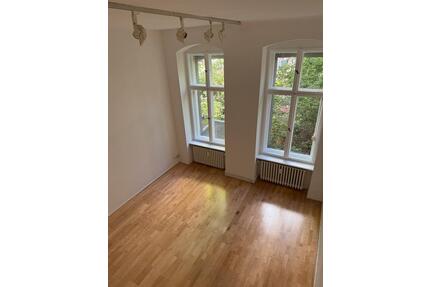Frisch renoviert Kudamm Studio , direkt am Savignyplatz - Berlin Charlottenburg-Wilmersdorf