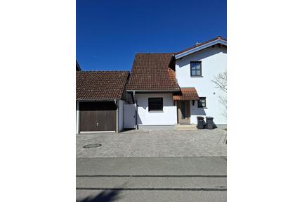 Tolle Doppelhaushälfte in bester Lage von Allershausen