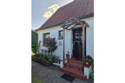 Wecken Sie das Potential dieser Immobilie! Ein Haus für 2 oder 3 Personen. - Glinde