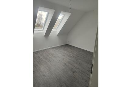 2 Zimmer DG Wohnung zu vermieten All-inclusive-Nebenkosten - Kirchdorf