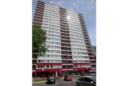 !!!! Helle 2-Zimmer-Wohnung mit Fußbodenheizung und Loggia !!!! - Duisburg Hochheide