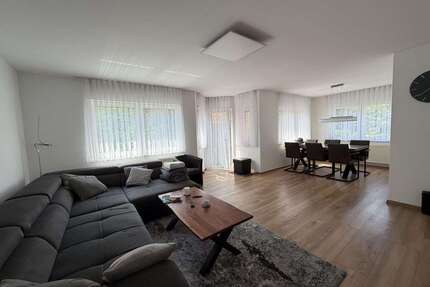 Wohnung zum Kaufen in Neckartenzlingen 328.000,00 € 82 m²