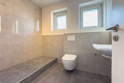 Wohnung zum Mieten in Neuss 950,00 € 56 m²