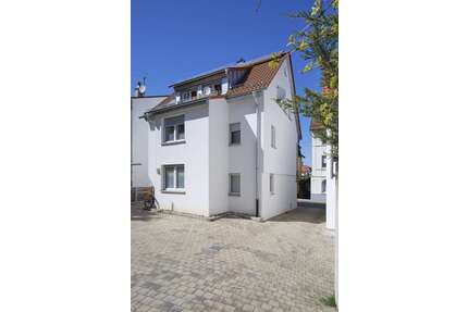 Haus zum Kaufen in Stuttgart 670.000,00 € 163 m²